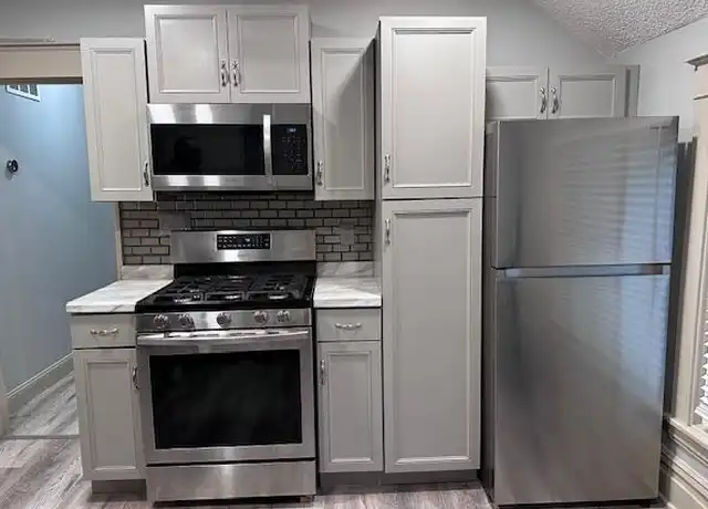 Property at 734 Sims Ave, Saint Paul, MN, 55106, 2 beds, 1 bath, [object Object]