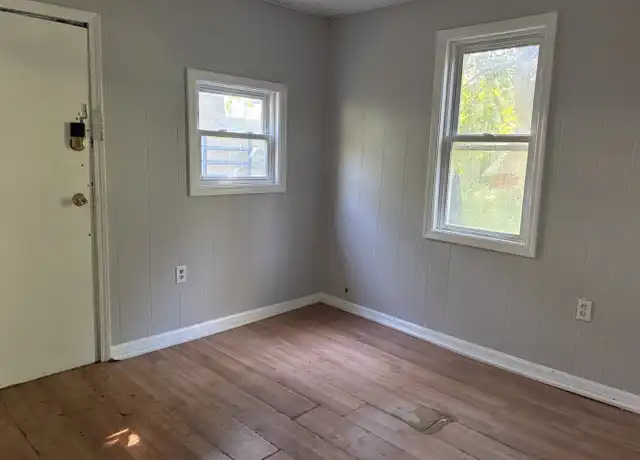 Property at 181 Orange St Unit REAR, Rochester, NY, 14611, 1 bed, 1 bath, [object Object]
