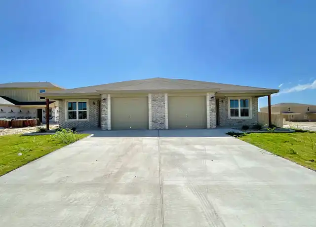 Property at 1712 Castroville Trl, Copperas Cove, TX, 76522, 3 beds, 2 baths, [object Object]