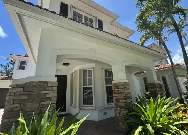 Property at 374 Columbus St, Palm Beach Gardens, FL, 33410, 3 beds, 2.5 baths, [object Object]