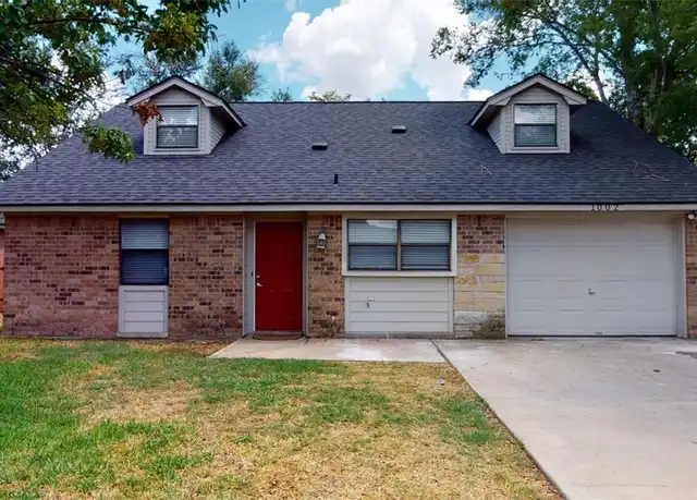 Property at 1002 Hardwood Ln, College Station, TX, 77840, 4 beds, 3 baths, [object Object]