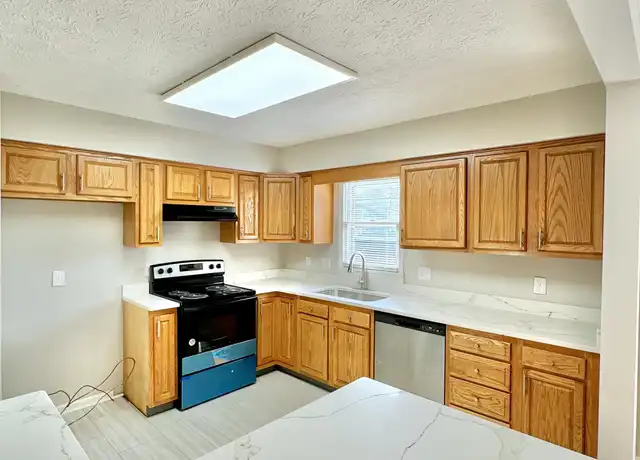 Property at 609 Martin Dr, Richmond, KY, 40475, 4 beds, 2.5 baths, [object Object]