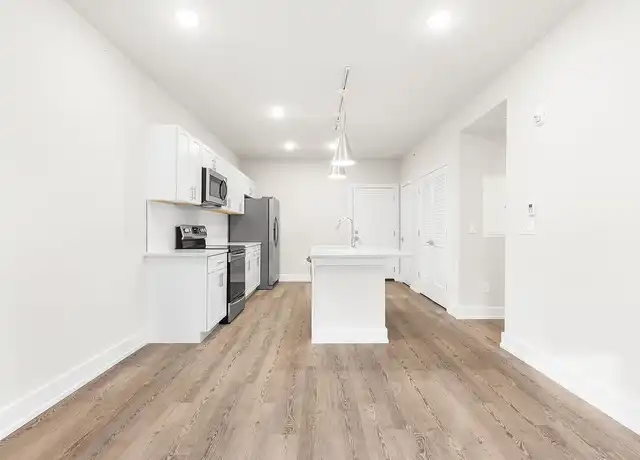 Property at 214 Vine St, Philadelphia, PA, 19106, 2 beds, 2 baths, [object Object]