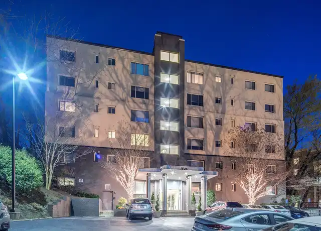 Property at Rosslyn Vue Apartments - 1820 N Quinn St, Arlington, VA, 22209, 1 bed, 1 bath, [object Object]