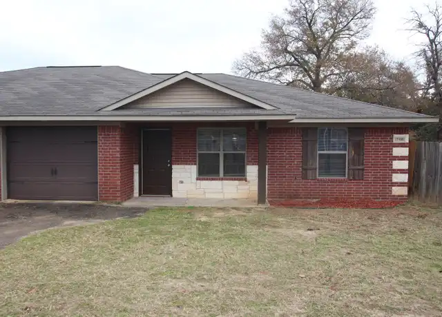 Property at 17074 Sentinel Ln, Lindale, TX, 75771, 3 beds, 2 baths, [object Object]