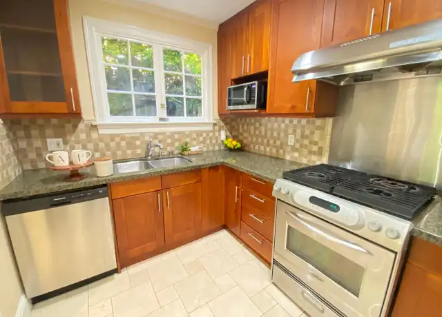 Property at 100 Bayo Vista Ave, Oakland, CA, 94611, 4 beds, 3 baths, [object Object]