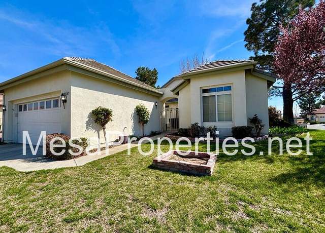 Photo of 19569 Ironside Dr, Apple Valley, CA 92308