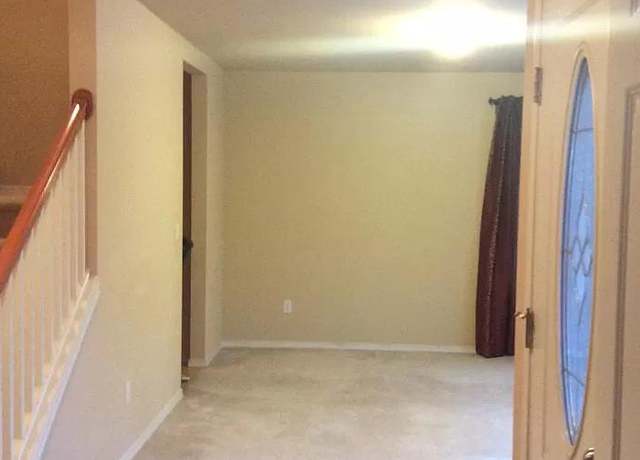 Photo of 6708 Carmichael Ave SE, Snoqualmie, WA 98065