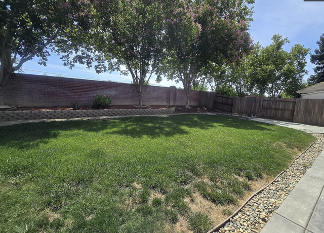 Photo of 8937 Royal Gate Way, Elk Grove, CA 95624