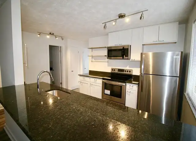 Property at Silver Apartments - 16300 Hilliard Rd, Lakewood, OH, 44107, 1-2 bed, 1 bath, [object Object]