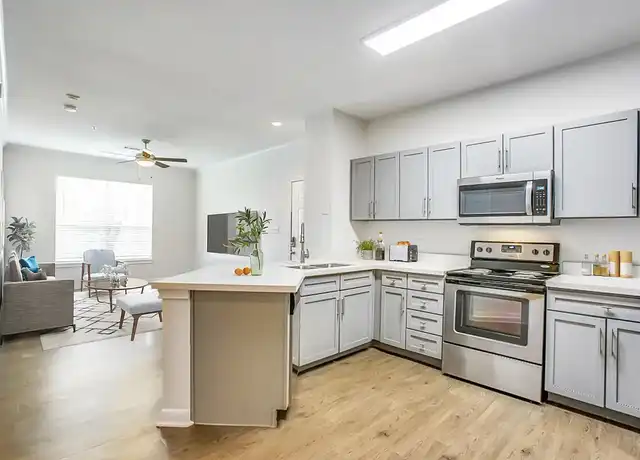 Property at Oak Crest - 1 FM 2611, Brazoria, TX, 77422, 1-3 bed, 1-2 bath, [object Object]
