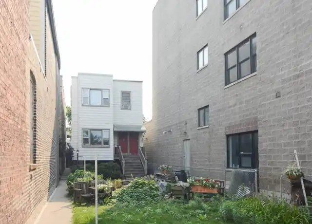 Property at 3424 N Lincoln Ave, Chicago, IL, 60657, 2 beds, 1 bath, [object Object]