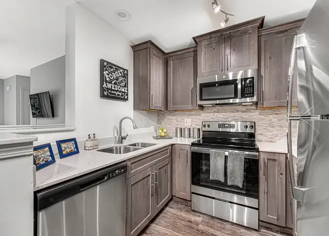 Photo of 22 Vivaldi Ct, Wheaton, IL 60189