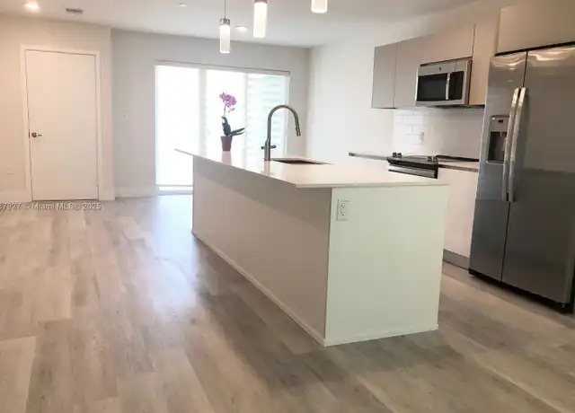 Property at 2561 NE 193rd St #1204, Miami, FL, 33180, 2 beds, 2.5 baths, [object Object]
