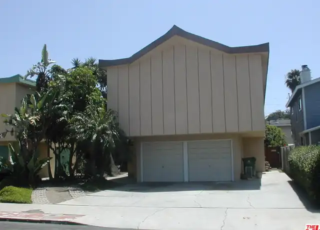 Property at 12492 Gilmore Ave Unit 4, Los Angeles, CA, 90066, 3 beds, 2 baths, [object Object]