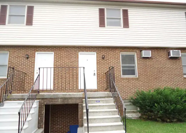 Property at 2440 W 1st St Apt 9, Middletown, VA, 22645, 1 bed, 1 bath, [object Object]