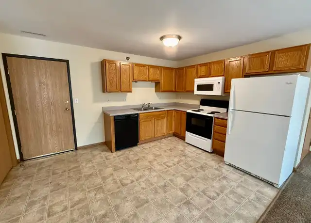 Property at 219 Crystal St #116, Ames, IA, 50010, 3 beds, 2 baths, [object Object]