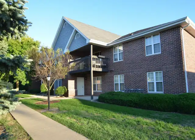 Property at 17975 W Greenfield Ave Unit 8, New Berlin, WI, 53146, 2 beds, 2 baths, [object Object]