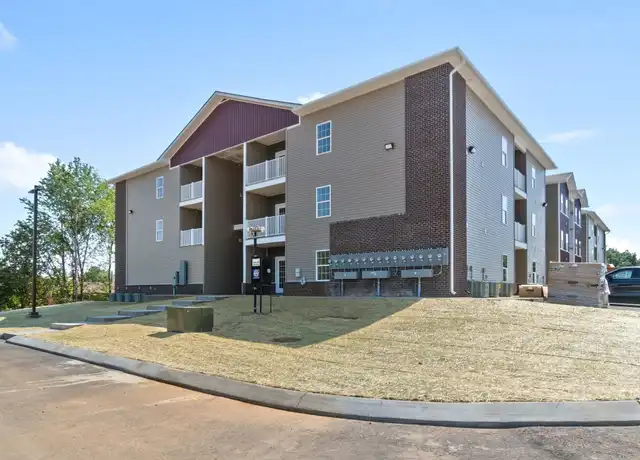 Property at 229 E Johnson Cir Unit B-308, Clarksville, TN, 37040, 2 beds, 2 baths, [object Object]