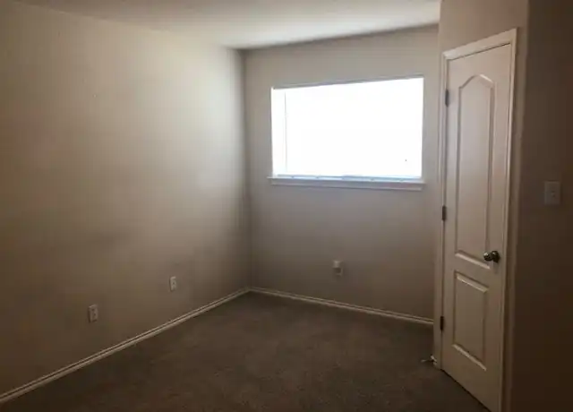 Property at 332 Liberty St, Hutto, TX, 78634, 4 beds, 2 baths, [object Object]