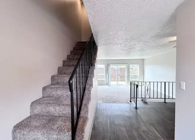 Property at 625 N Pine St Unit 553, Canby, OR, 97013, 2 beds, 1 bath, [object Object]
