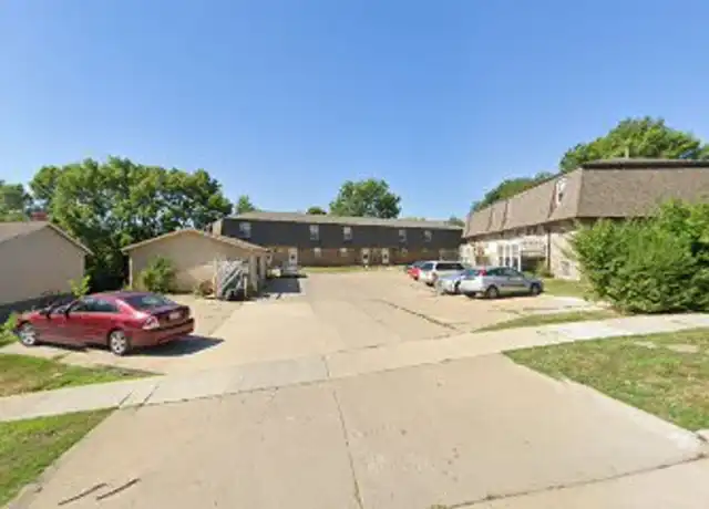 Property at 2010 10th St #4, Coralville, IA, 52241, 3 beds, 1.5 baths, [object Object]