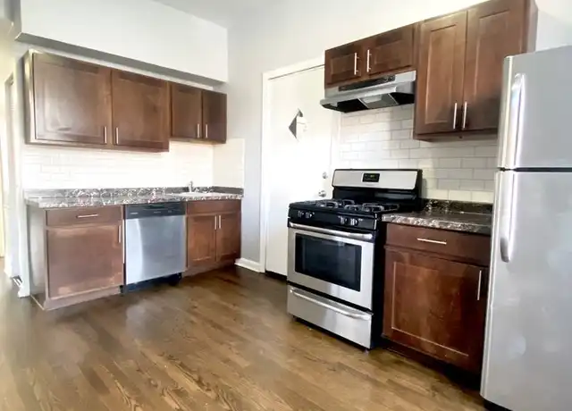 Property at 900 W Montrose Ave Unit 4410-2, Chicago, IL, 60613, 2 beds, 1 bath, [object Object]