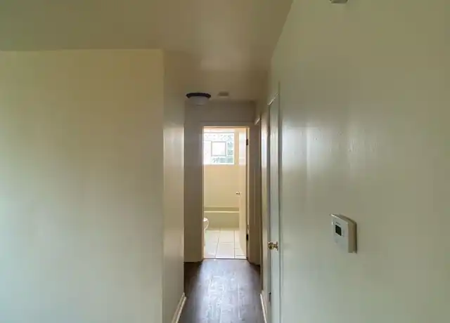 Property at 635 Bellwood Ave Unit 2F, Bellwood, IL, 60104, 2 beds, 1 bath, [object Object]