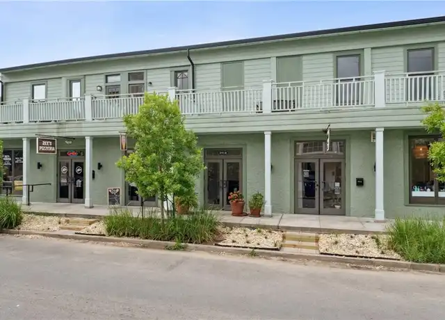 Property at 3918 Baronne St Unit 202, New Orleans, LA, 70115, 1 bed, 1 bath, [object Object]