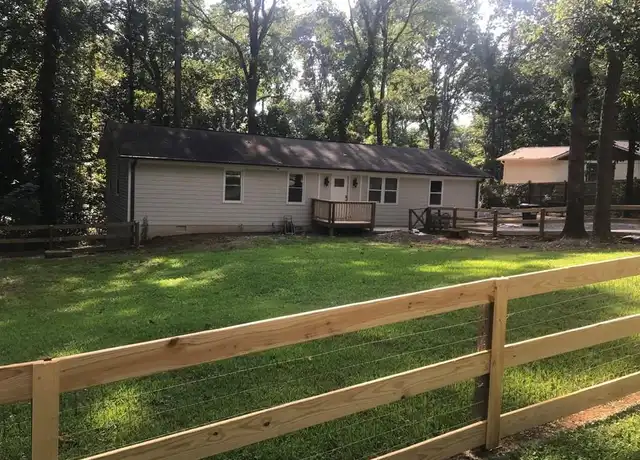 Property at 131 Fox Pl, Canton, GA, 30114, 4 beds, 2 baths, [object Object]