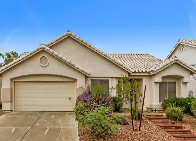 Property at 175 Mirador St, Henderson, NV, 89074, 3 beds, 2 baths, [object Object]