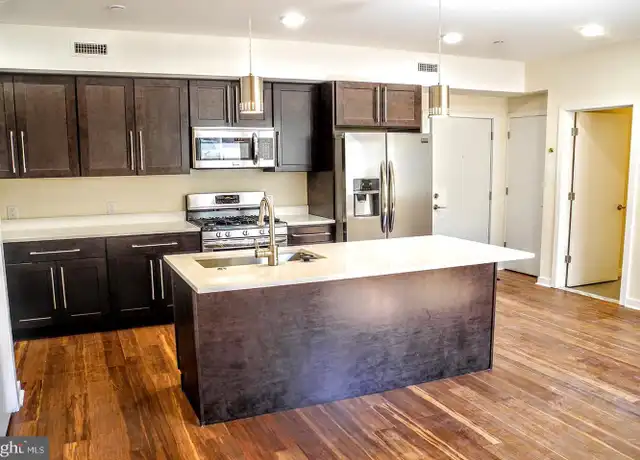 Property at 934 S 5th St Unit B2, Philadelphia, PA, 19147, 1 bed, 1 bath, [object Object]