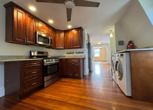 Property at 28 Beckett St #3, Peabody, MA, 01960, 2 beds, 1 bath, [object Object]