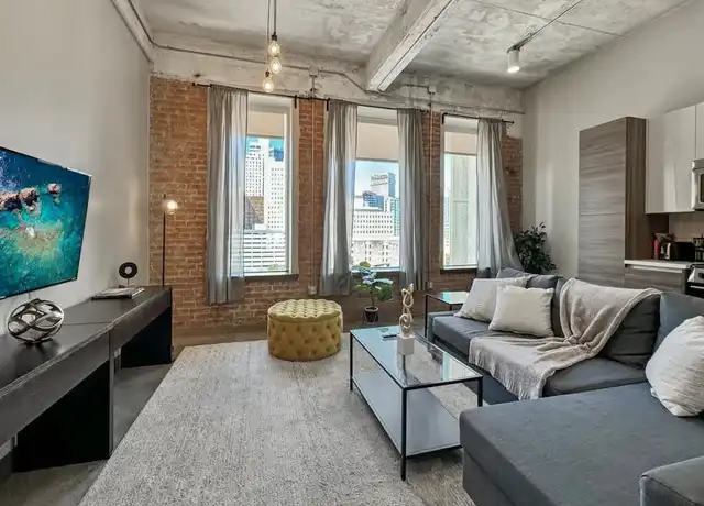 Property at Evergreen Street 555 - Evergreen St Unit 1055883P, Dallas, TX, 75201, 2 beds, 1 bath, [object Object]