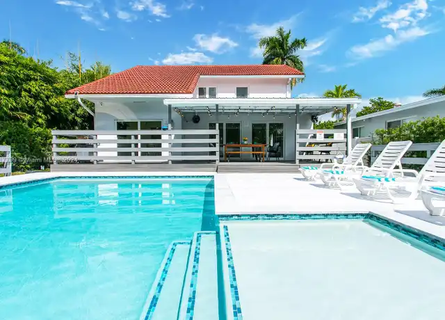 Property at 1022 Adams St, Hollywood, FL, 33019, 5 beds, 3 baths, [object Object]