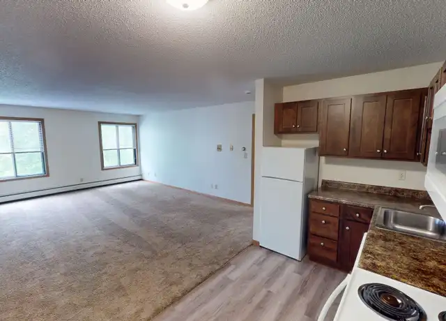Property at 119 N Hyland Ave Unit 11, Ames, IA, 50014, 1 bed, 1 bath, [object Object]