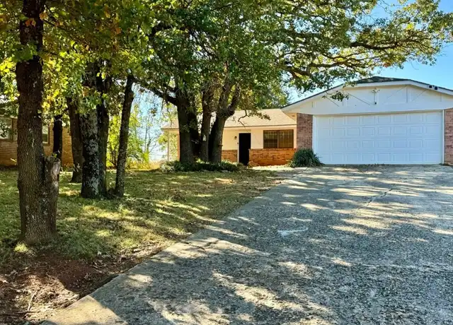 Property at 1509 N Indian Meridian, Choctaw, OK, 73020, 3 beds, 2 baths, [object Object]