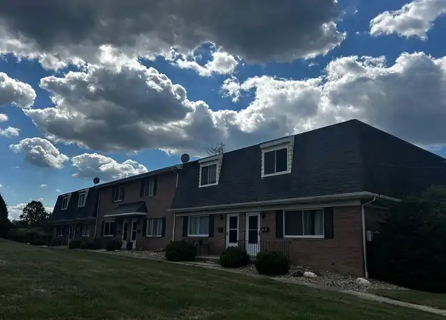 Property at 2744 Juno Pl, Fairlawn, OH, 44333, 2 beds, 1.5 baths, [object Object]