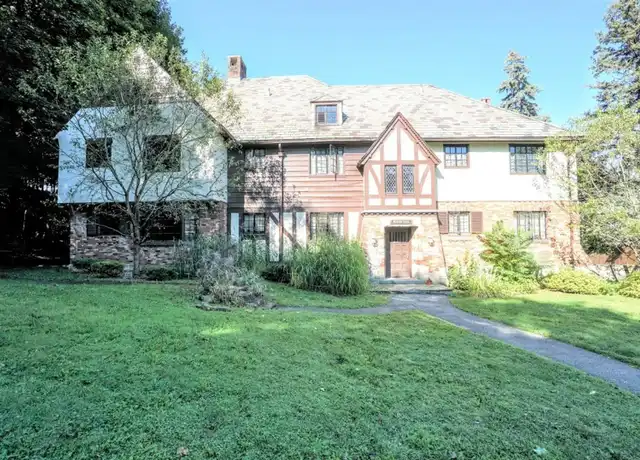 Property at 117 Highland Pkwy Unit 117-06 Highland, Rochester, NY, 14620, 0 beds, 1 bath, [object Object]