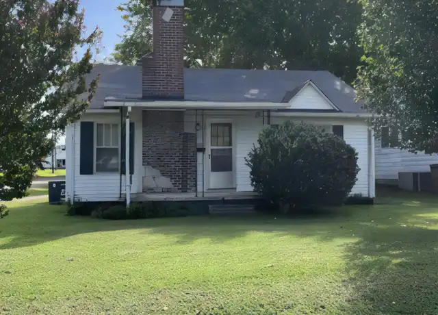 Property at 1203 Brown St, Paris, TN, 38242, 2 beds, 1 bath, [object Object]