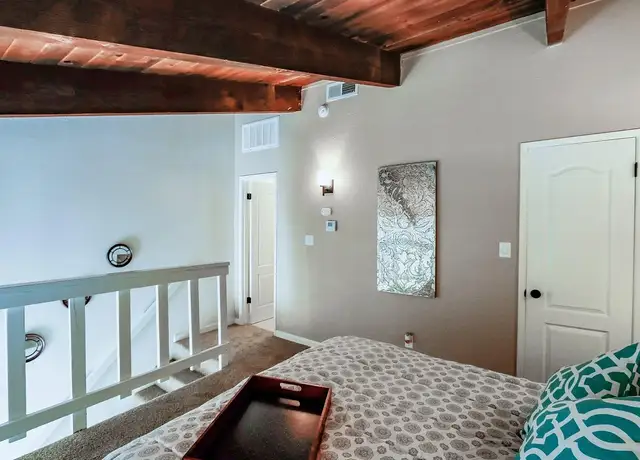 Photo of 1099 Sylmar Ave, Clovis, CA 93612