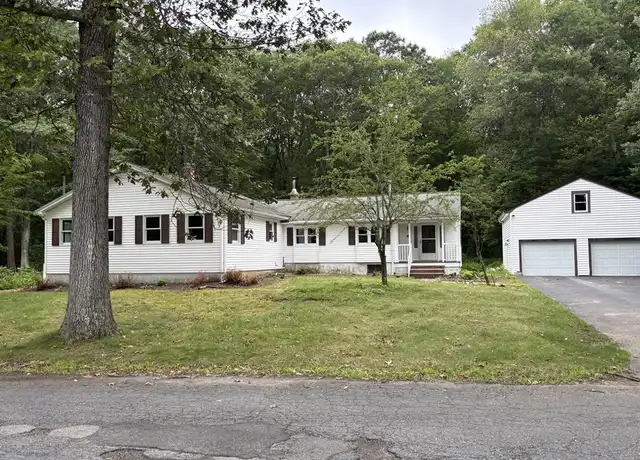 Property at 4 Overdale Pkwy Unit 4, Hopedale, MA, 01747, 4 beds, 2 baths, [object Object]