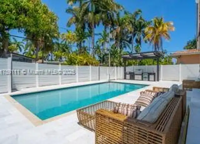 Property at 1045 Hollywood Blvd #1045, Hollywood, FL, 33019, 3 beds, 2 baths, [object Object]