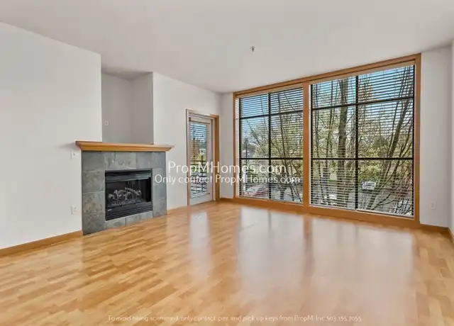 Property at 287 NE 3rd St, Gresham, OR, 97030, 1 bed, 1 bath, [object Object]