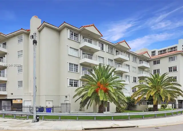 Property at 2600 Collins Ave #405, Miami Beach, FL, 33140, 2 beds, 2 baths, [object Object]