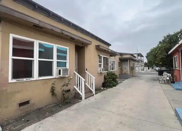 Property at 6916 Main St Unit 1/2, Los Angeles, CA, 90003, 1 bed, 1 bath, [object Object]