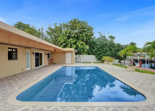 Property at 730 SE 3rd Ter, Pompano Beach, FL, 33060, 3 beds, 2 baths, [object Object]