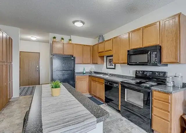 Property at Cloud on Fifth - 305 5th Ave S, St Cloud, MN, 56301, 1-4 bed, 1-4 bath, [object Object]