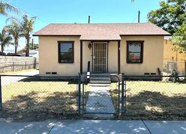 Property at 220 N Gilbert St, Hemet, CA, 92543, 2 beds, 1 bath, [object Object]