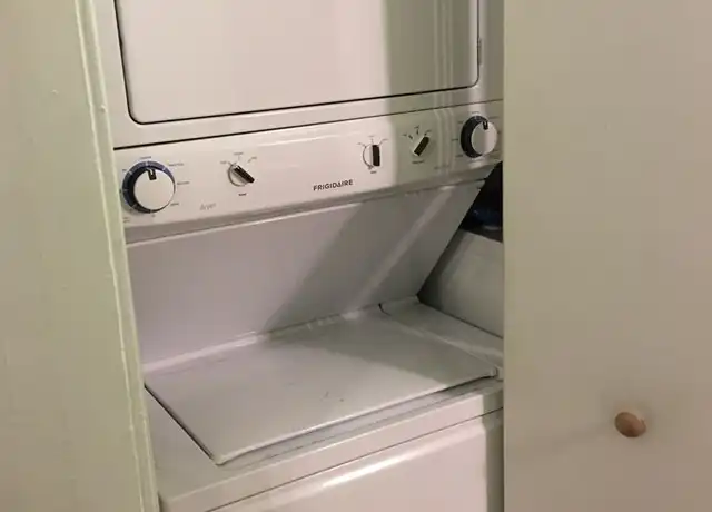 Property at 1920 W 21st Pl Unit 2R, Chicago, IL, 60608, 2 beds, 1 bath, [object Object]